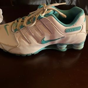 Nike Shox